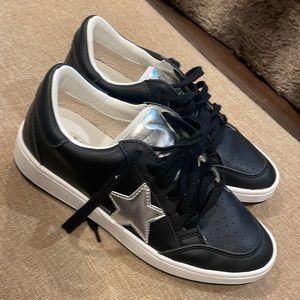 Vintage Havana Leather Sneakers SZ 9